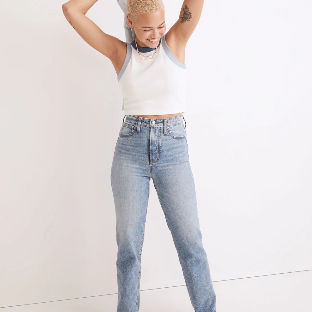 The Curvy Perfect Vintage Straight Jean in Seyland Wash